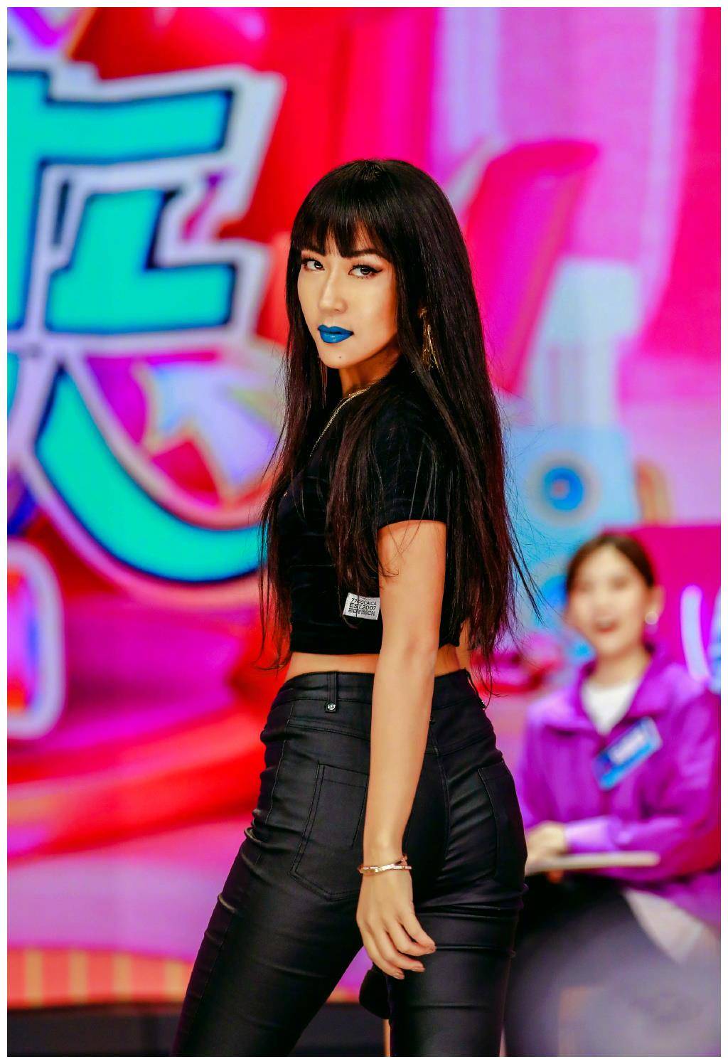 原创以黑为美的女明星没有谁比她更自信了吧黑皮girl也可爱