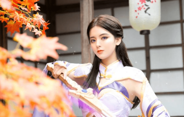 原创明星杨超越cos哪吒烟熏妆好重网友真的是老天爷赏饭吃