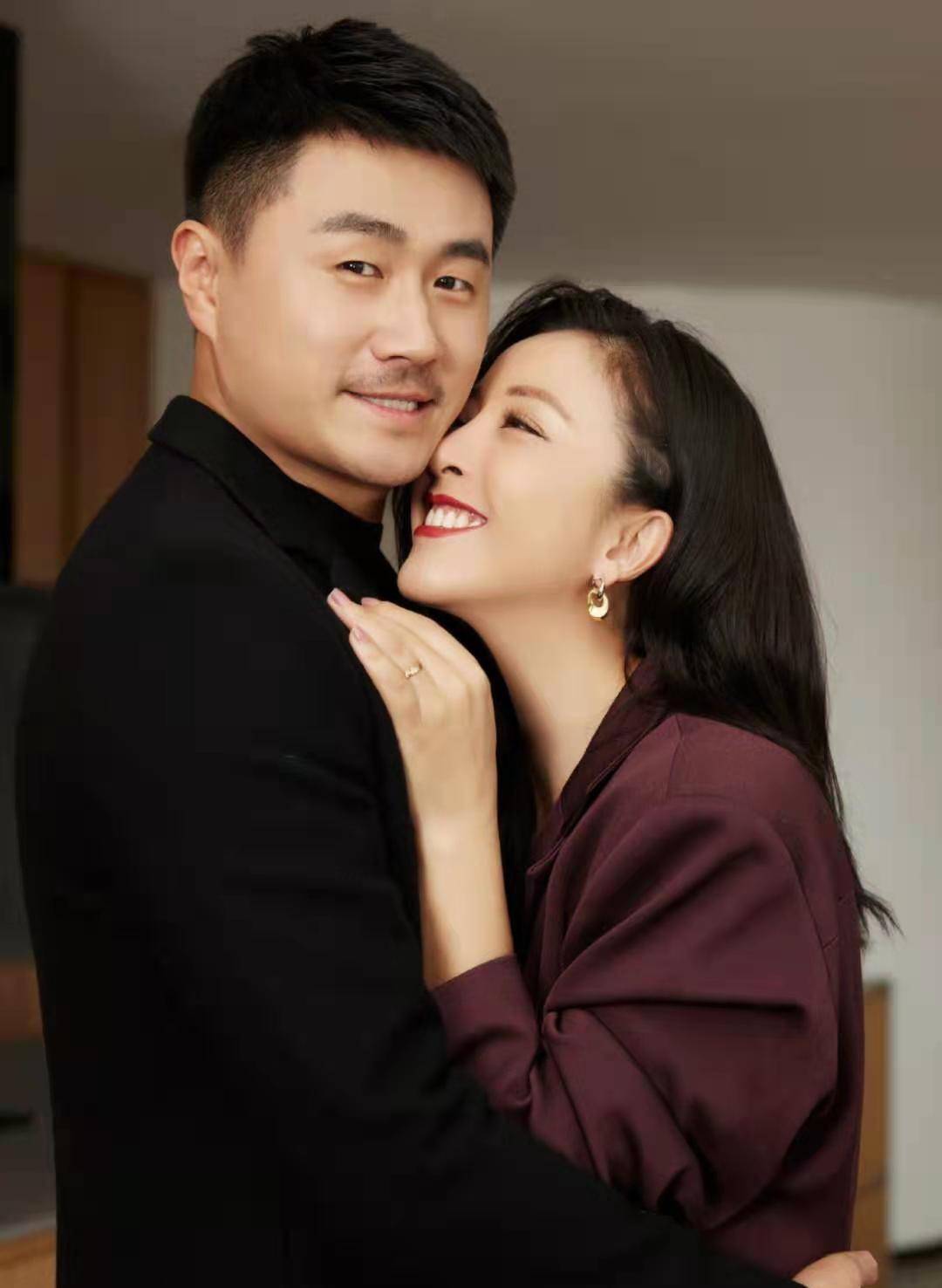 原创黄小蕾我拒绝杜淳追求大张伟我闪婚闪孕最终收获幸福家庭