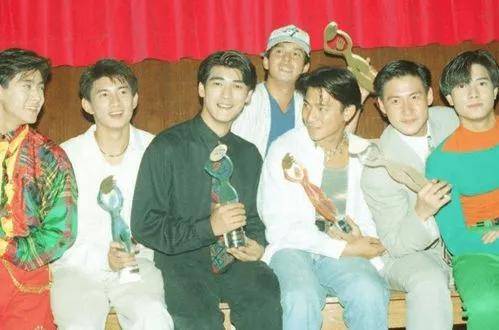 台四小天王一个比一个红,然而最后都被刘德华抢去风头_林志颖_金城武