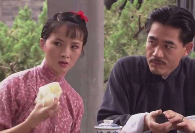 美貌丫头香秀,凭心机和权谋,坐上白家正房太太,白景琦被她拿捏_李香秀