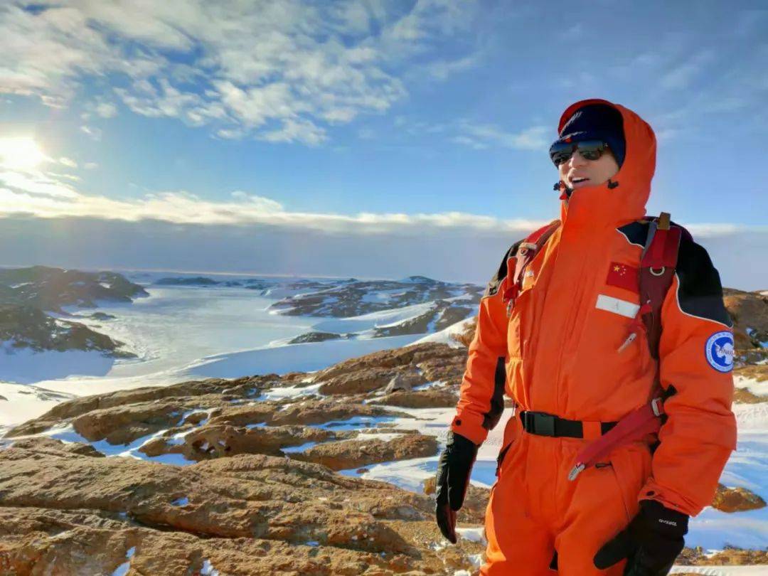 18个月南极科考队中的气象队员经历了什么