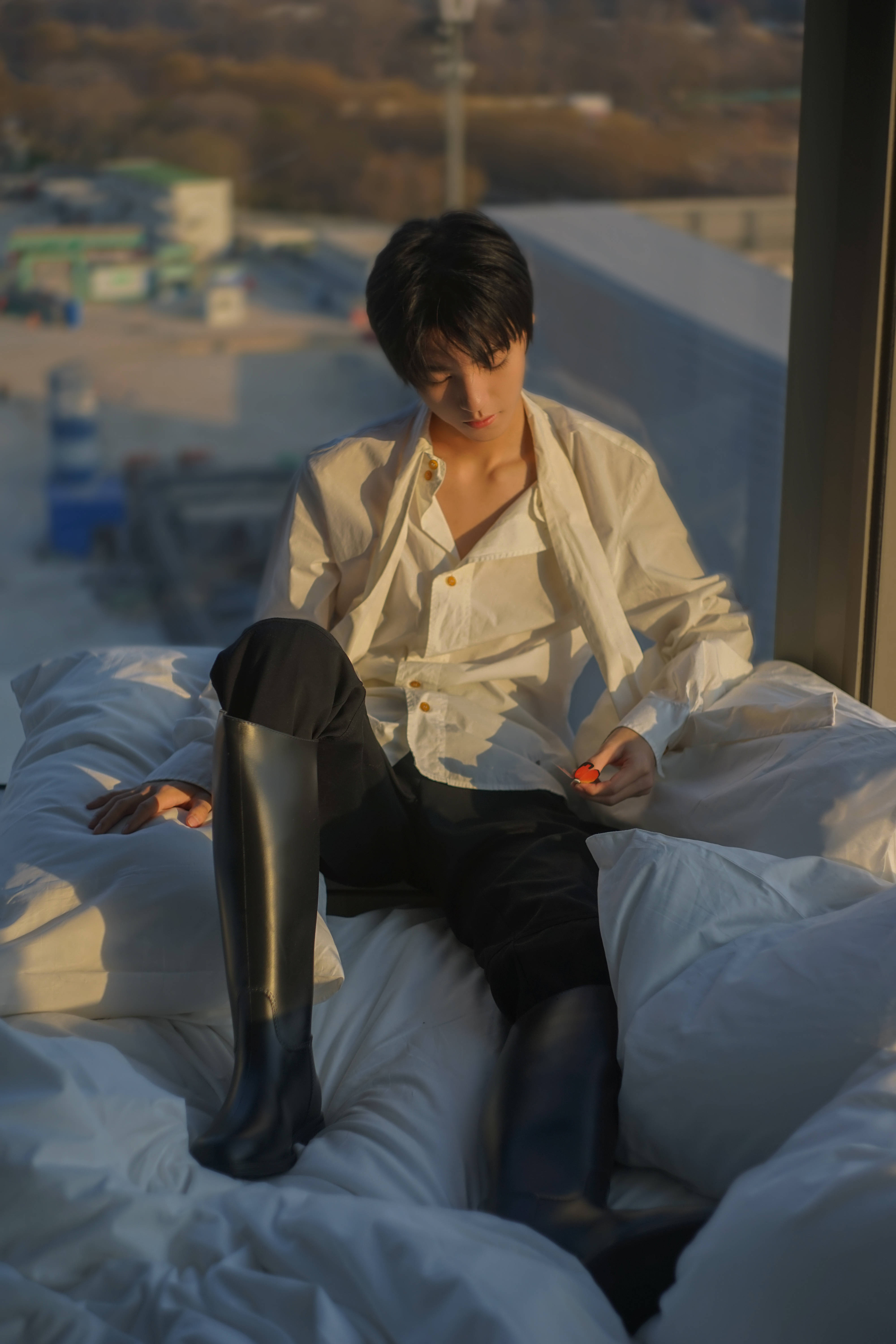 竟然被王俊凯军装惊艳到!军哥哥,你能不能不要这么帅?_时尚_感觉_照片