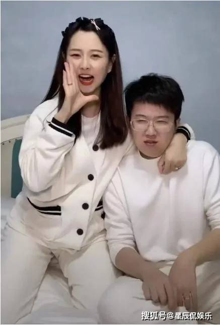 原创最美车模苏宁婚礼邀请虎哥主持新郎为何不是三哥也不是榜一大哥