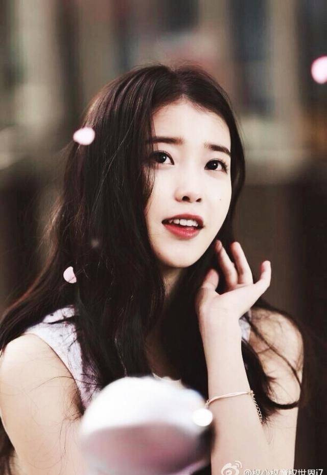 娱乐圈会唱歌又会演戏的男神女神鹿晗霍建华刘涛靳东榜上有名