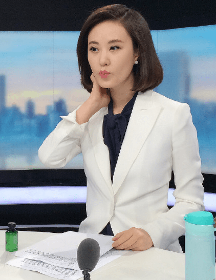 她才是电视最美女主持,曾经的高考状元,如今38岁依然单身_秦方_重庆