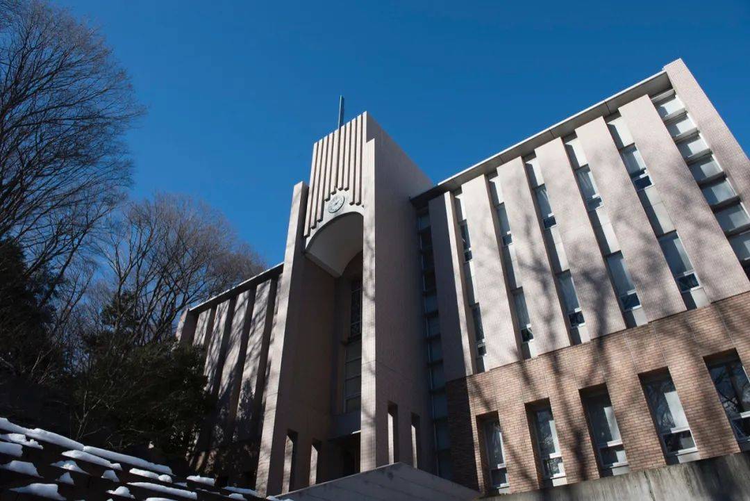 院校科普丨法学优等生高含金量证书拿到手软的中央大学学部篇