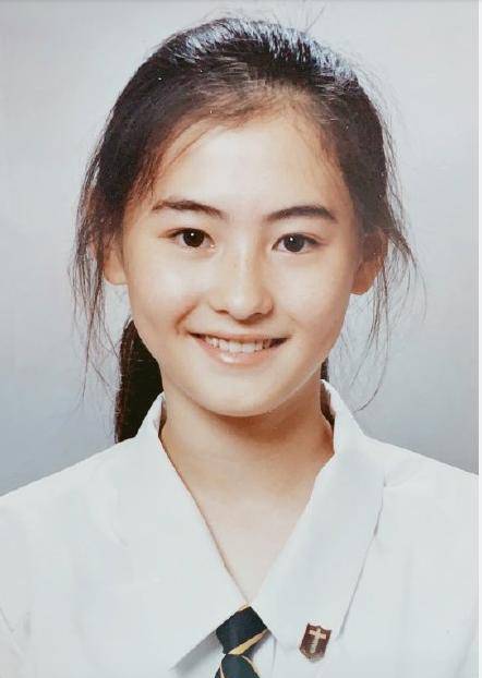 张榕容不输吉娜,李嘉欣精致的像个娃娃_美女_照片_小时候