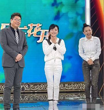 原创小桃红刘淼罕露面长相变化太大认不出从未与神秘老公同框