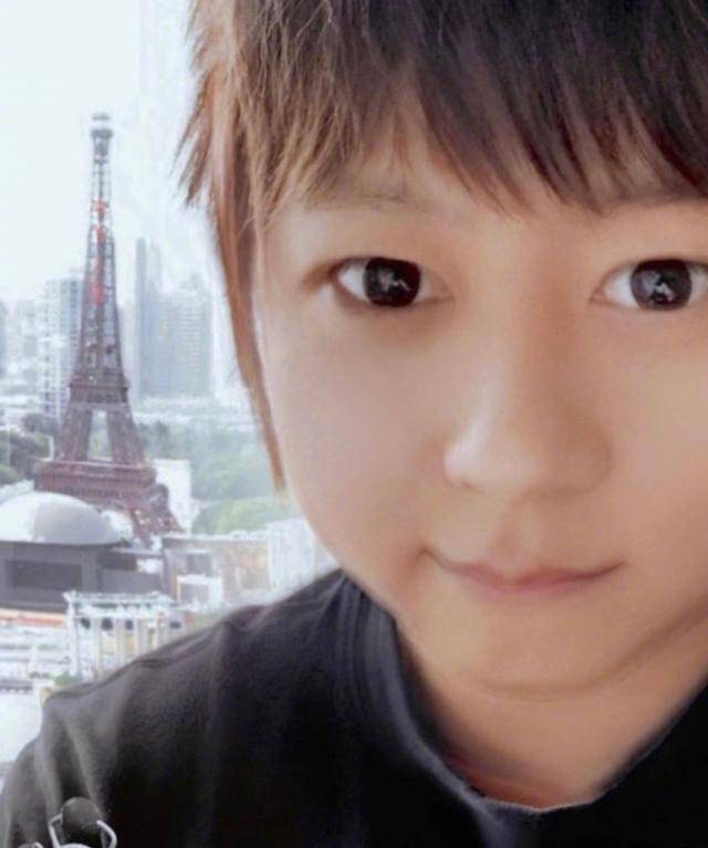 宝宝滤镜:邓紫棋可爱,谢霆锋呆萌,周杰伦的胡子亮了_时期_样子_林俊杰