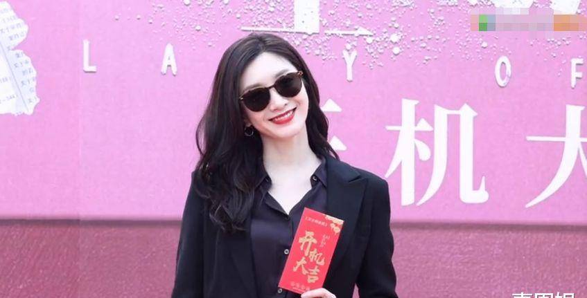 原创江疏影新剧路透曝光彭昱畅被她壁咚吻戏终于安排上了