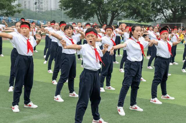 重庆教委通知，大、中小学暑假时间定了，此外还有一个坏消息
