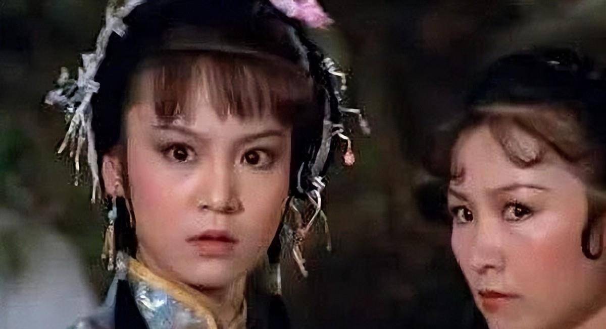 后来出演电视剧《妙手神偷》时被吐槽眼神太过凶狠.