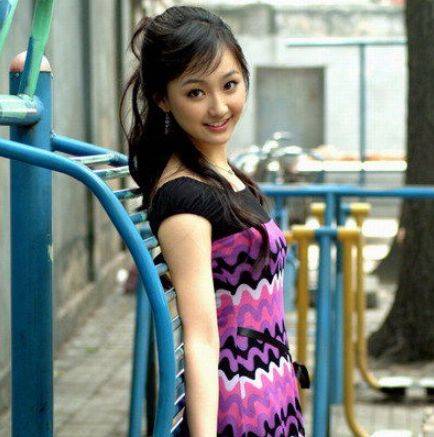 她24岁嫁37岁老公,生完三胎颜值身材依旧,现成最美辣妈_辛月_于震