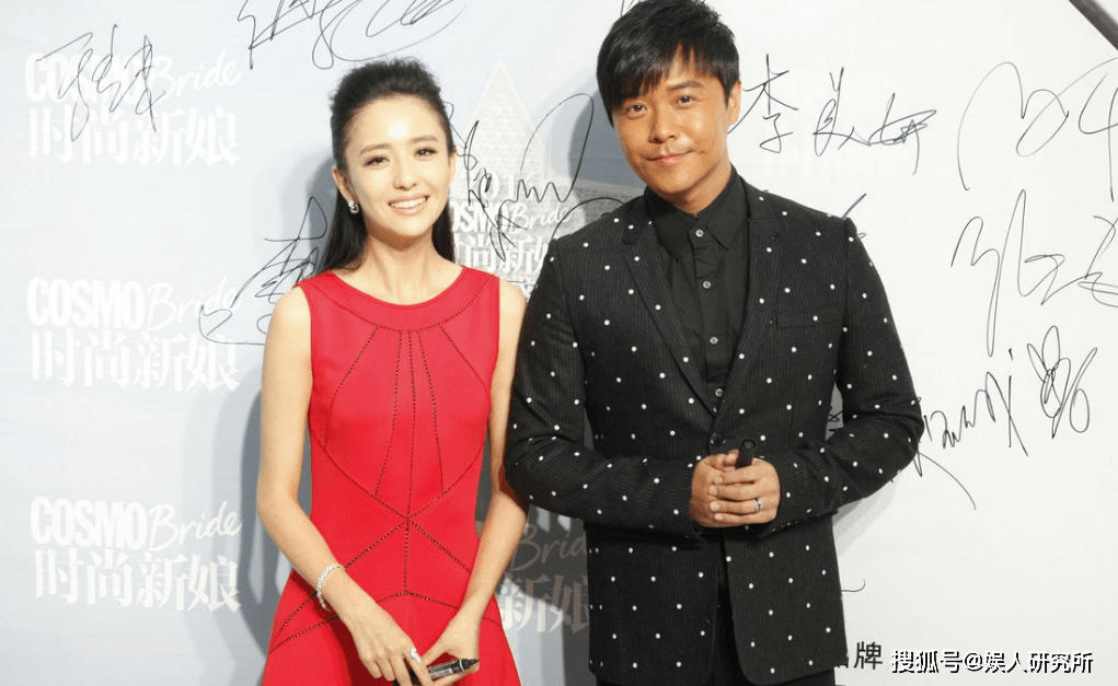 佟丽娅和陈思诚带儿子参加聚会,见面气氛和谐,他们会复合吗?