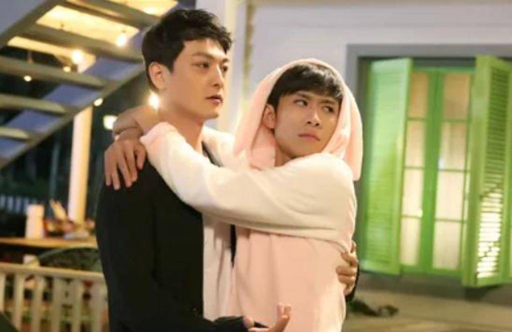 演员张晓谦官宣结婚,圈内只有柳岩和陈牧扬送祝福,太