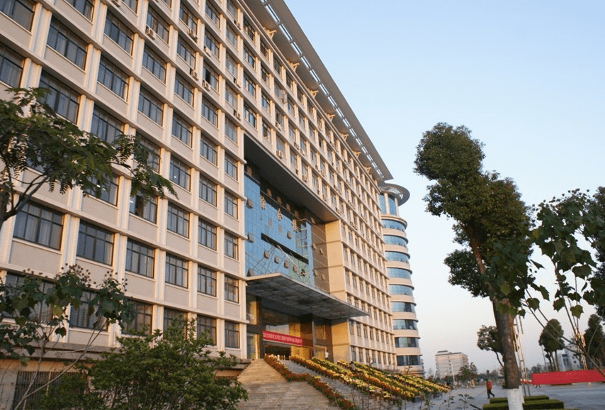 一起来聊聊:武汉工商学院什么专业好?就业前景怎么样?_融合_行业_科研