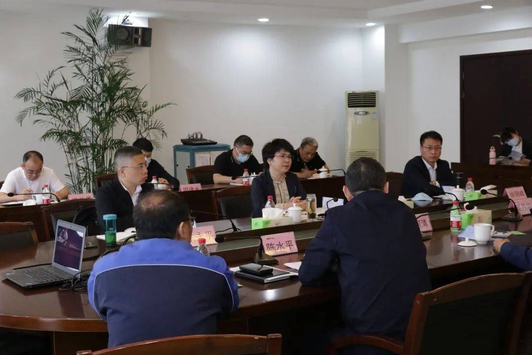 万里扬集团副总裁陈水平,万里扬股份公司副总裁任华林等领导参与接待.