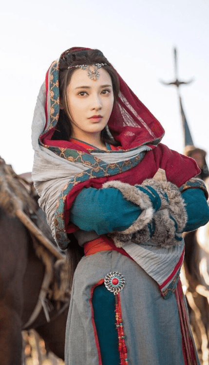 《东宫》里的大美人,颜值,演技都在线的彭小苒,为什么不红了?