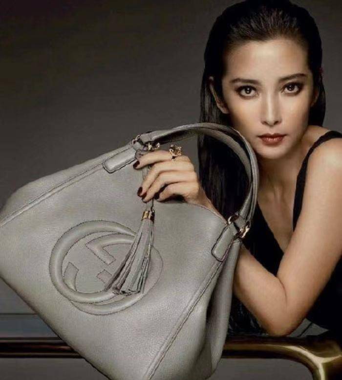 48岁李冰冰近照曝光未婚无子已冻卵整容过度撞脸刘晓庆