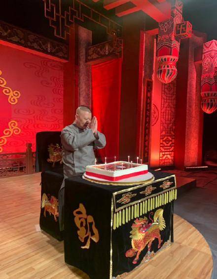 们送祝福,岳云鹏恭敬称师父,孙越却直接喊哥哥_麒麟_石富宽_张鹤帆