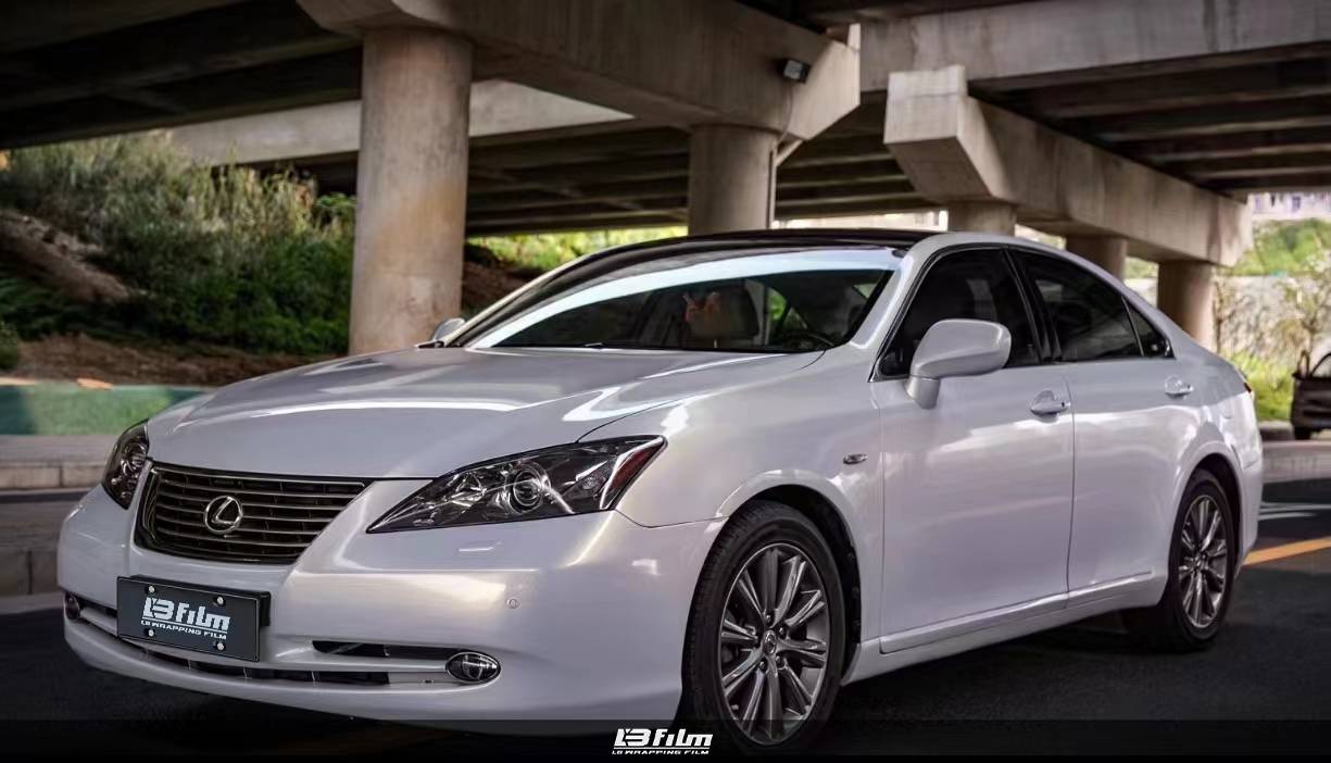 雷克萨斯es350lbfilm改色膜珍珠白变金