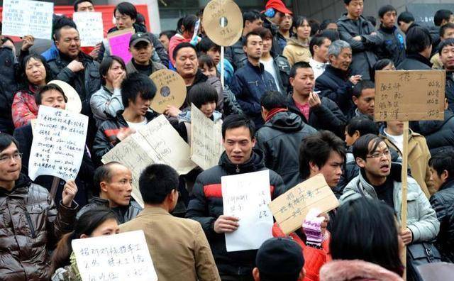 BOB全站我国14亿人也难招工？工厂招工遇冷年轻人为何不愿走进工厂？(图1)