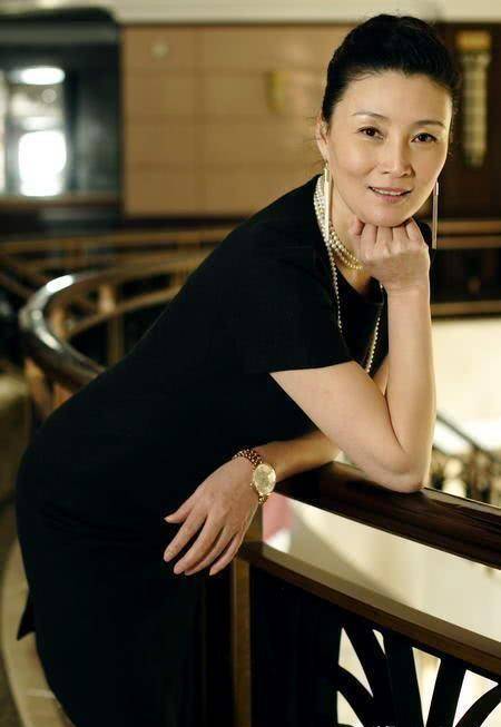 原创小舍得朱茵因婚姻失败自觉愧对女儿李幼斌说她怕男人