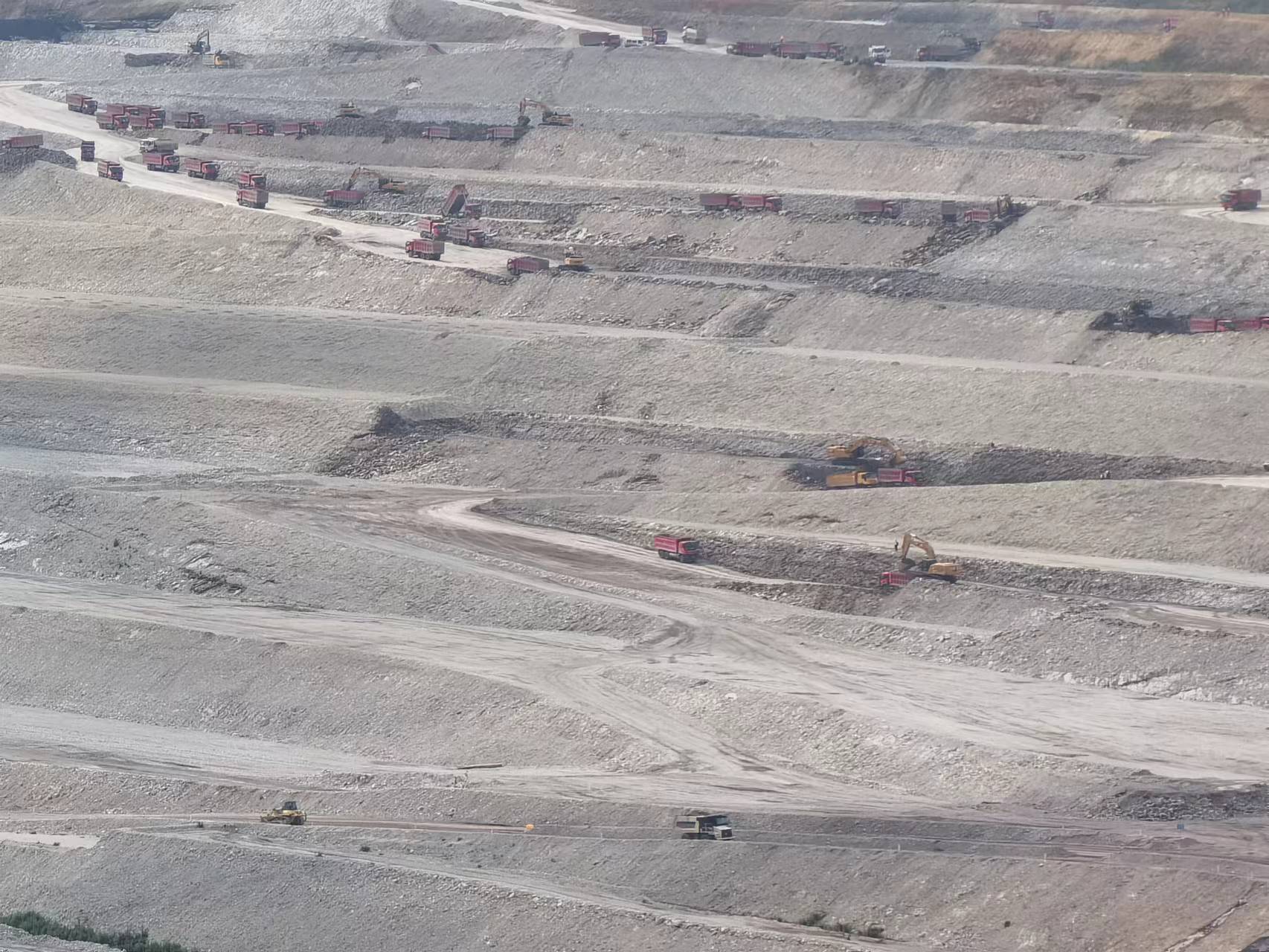 随着开远小龙潭精细化工园区的建设推进,煤炭作为开远工业延长产业链