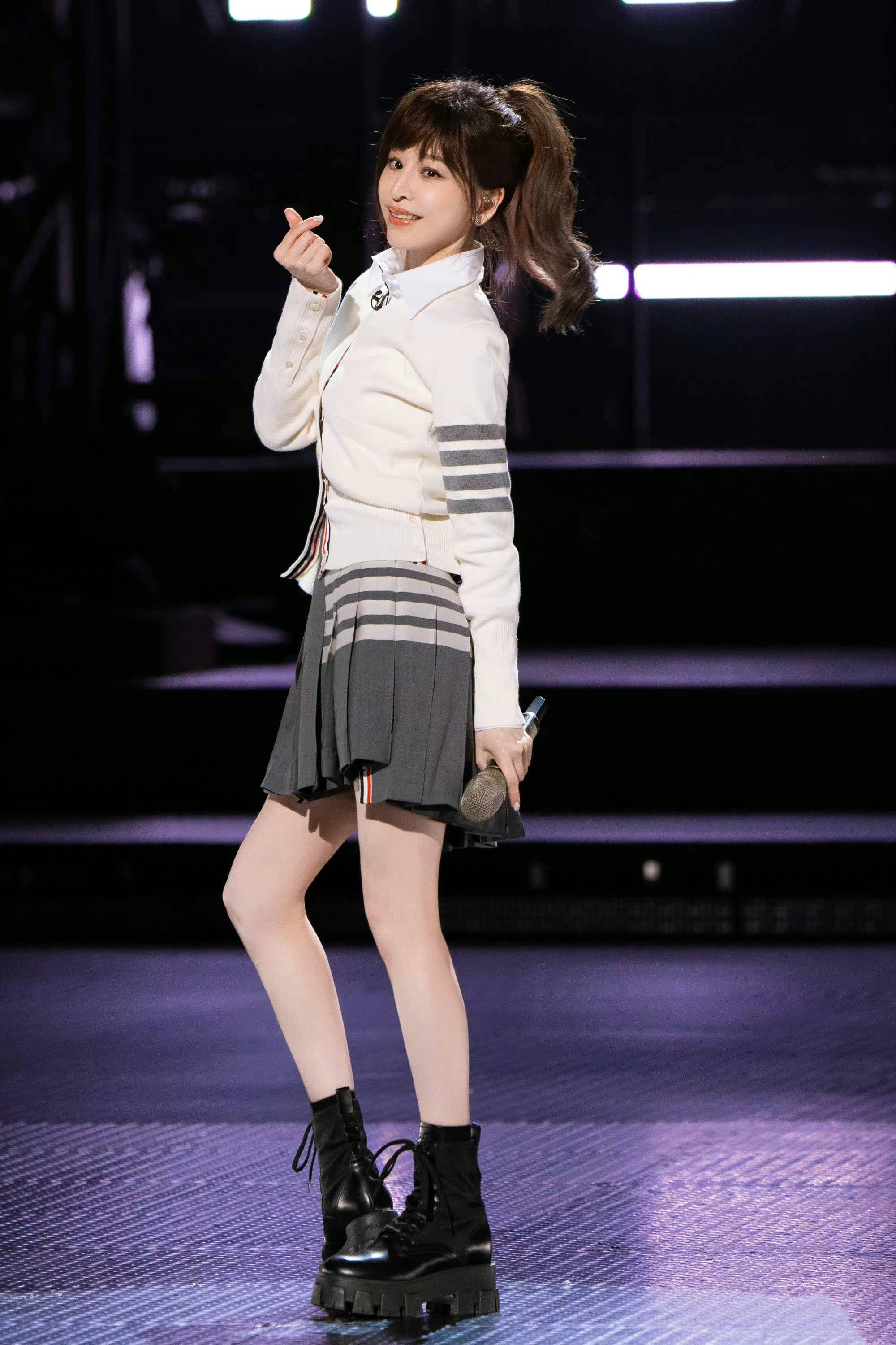 乌龟妹成晓诗甜美回归王心凌一声爱你爷的青春又回来啦