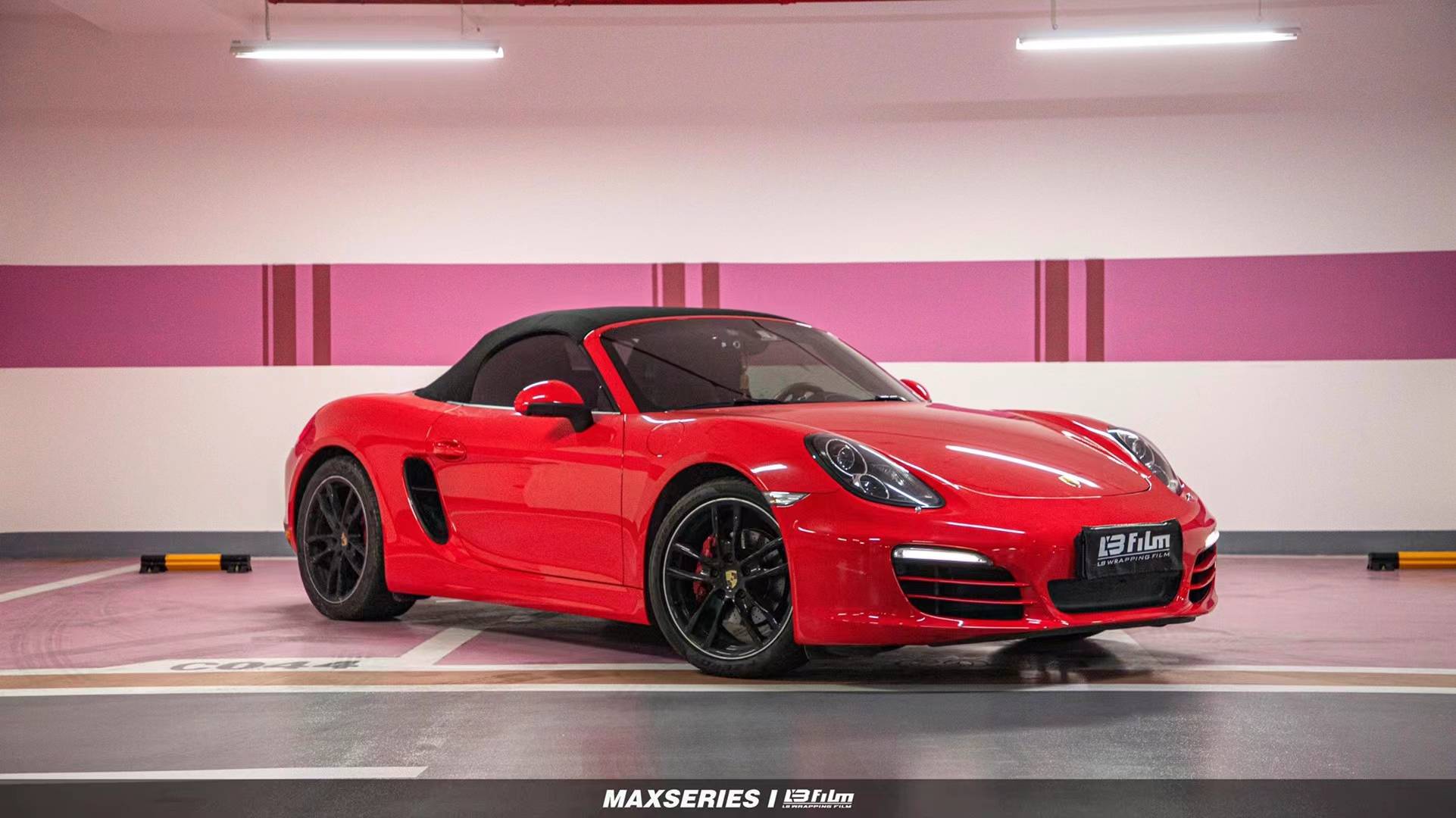 保时捷718boxsterlbfilm改色膜超亮芝加哥红