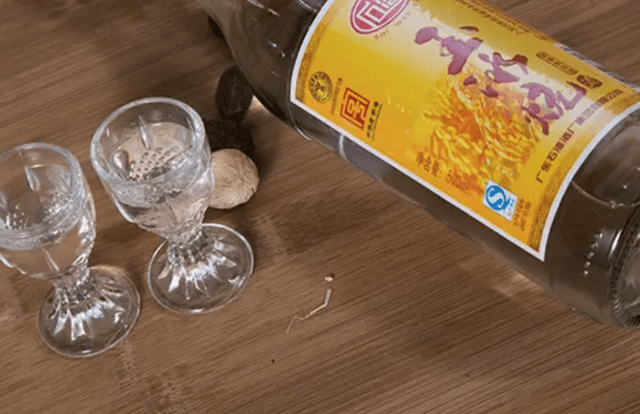 广东玉冰烧肥猪肉酿的酒当地人的香饽饽为何到了外省没人喝