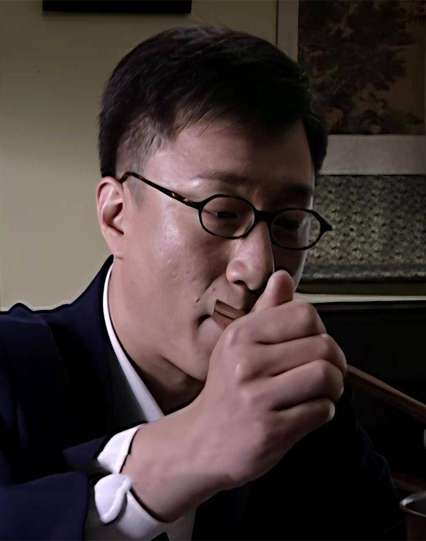 《潜伏》吴敬中为什么会提拔余则当副站长?