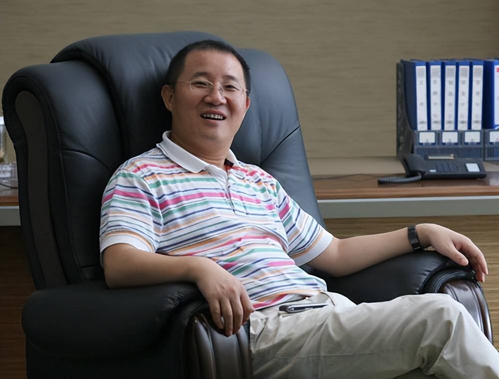 前温州首富周旭辉:身家达50亿,曾娶女明星为妻,因造假锒铛入狱_童蕾