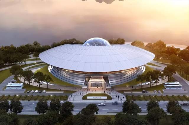 梧州将一座地标性建筑，总投资3.5亿，外形酷似宇宙飞船