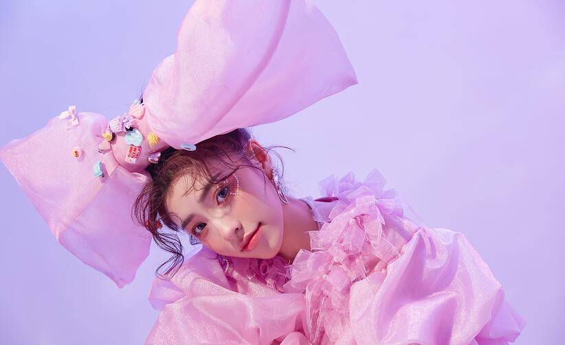 原创刘思瑶也开始处cp与女网红合拍壁咚照片却被嘲讽蹭热度