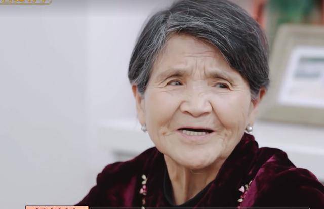 黄圣依婆婆被呛到,对郭晓东的这个捧场让人敬佩_老家_陈松伶_生活