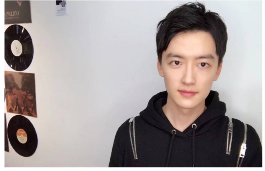 原创他曾是快乐星球最帅男主角却因不忠诚家暴虐猫而成为网红