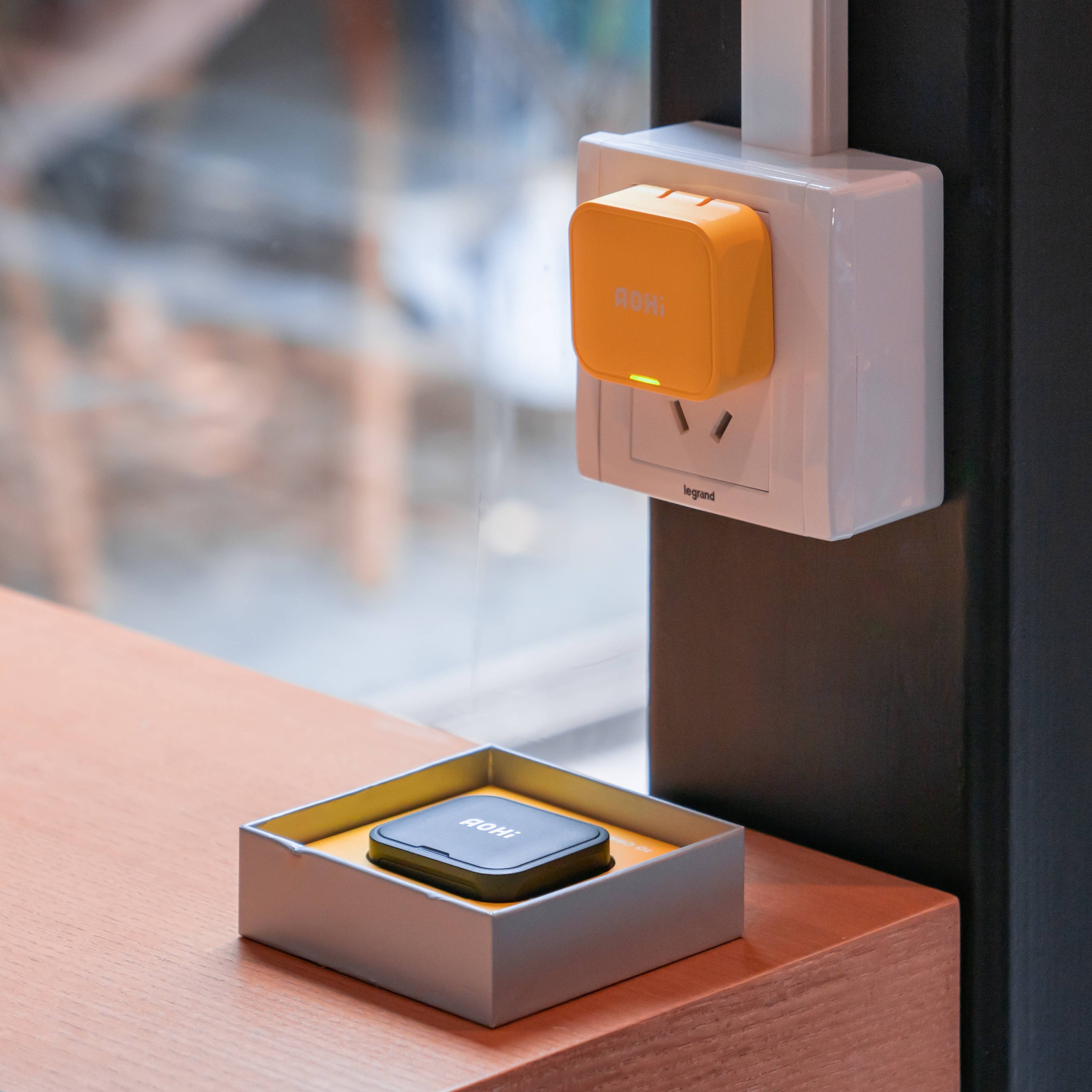 Aohi 数显快充线原来这么好玩?兼评 40W 双 C 口充电器