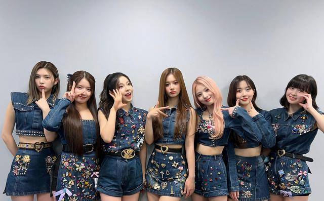 原创jyp新女团nmixx签售会让粉丝跪着韩流网友破防直言花钱受侮辱