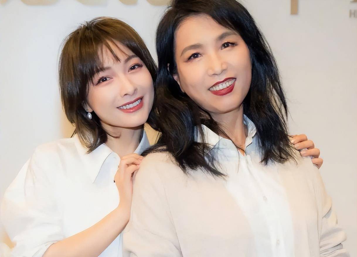 吴昕妈妈吕静:我对她人生的每一次干涉,都是希望女儿更幸福_母亲_舞台