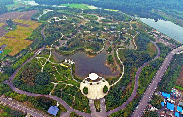 四川一旅游大县走红，不仅旅游资源丰富，还可乘坐城际铁路直达