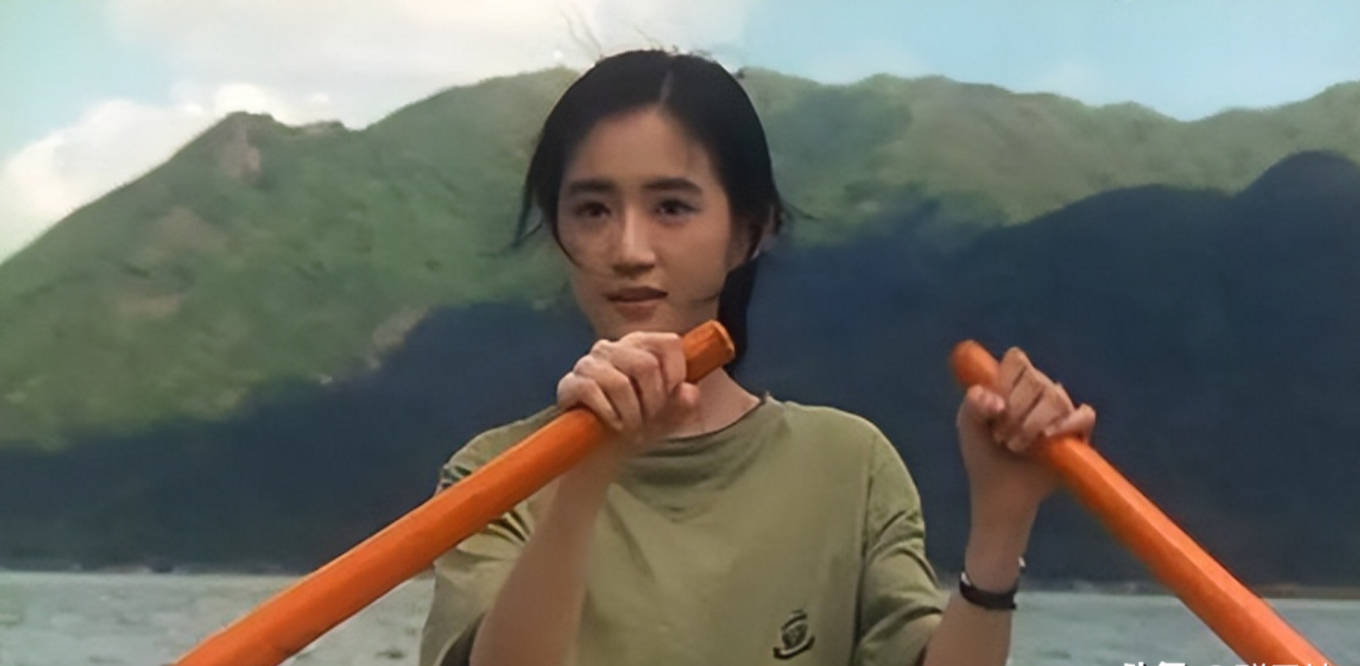 桑妮:曾是当红港星,因拒绝潜规则出家为尼,两年后重回娱乐圈_观众