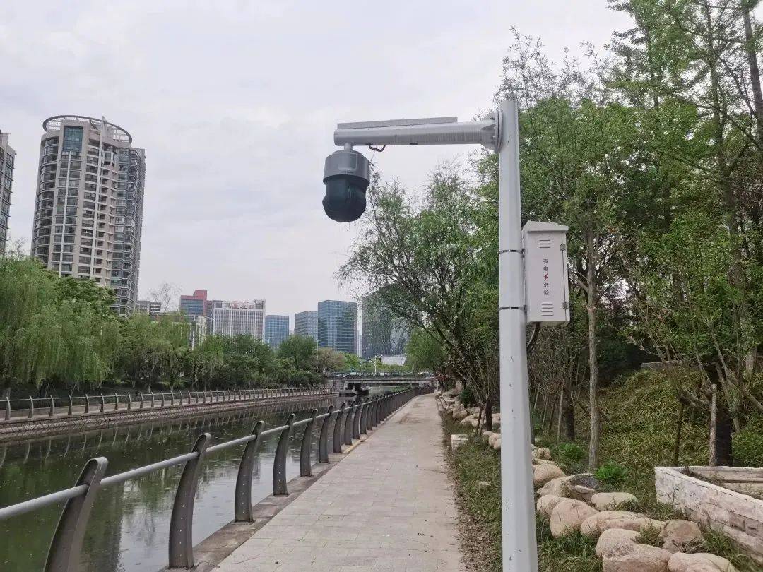 自动识别探头,模型云等技术手段,集成水质,水文,水务,气象,视频监控