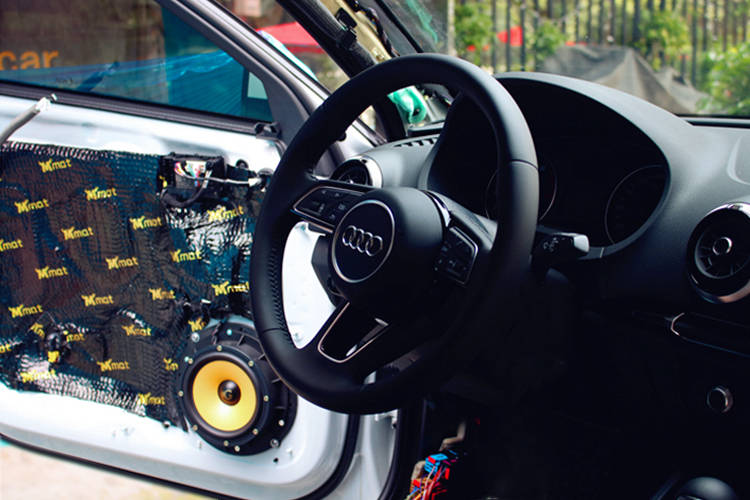 年轻人的生活奥迪a3音响的蜕变改装黄金声学汽车音响