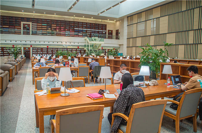 每日开放1200个座位,吉林省图书馆恢复开放_安全距离_口罩_全程