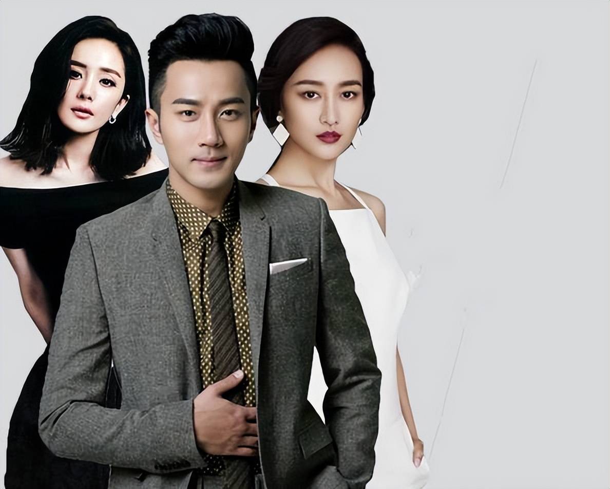 她苦心孤诣经营事业十年,刚刚有了起色时,谁知一场"夜光剧本"的恶作剧