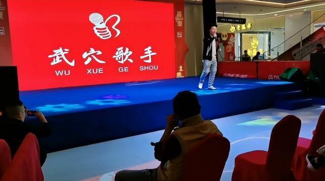 原创良嫂才离世11天著名网红张良开启商演都不假装悲伤一下