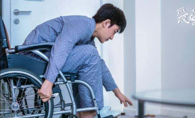 女主瘫痪轮椅的电视剧图片