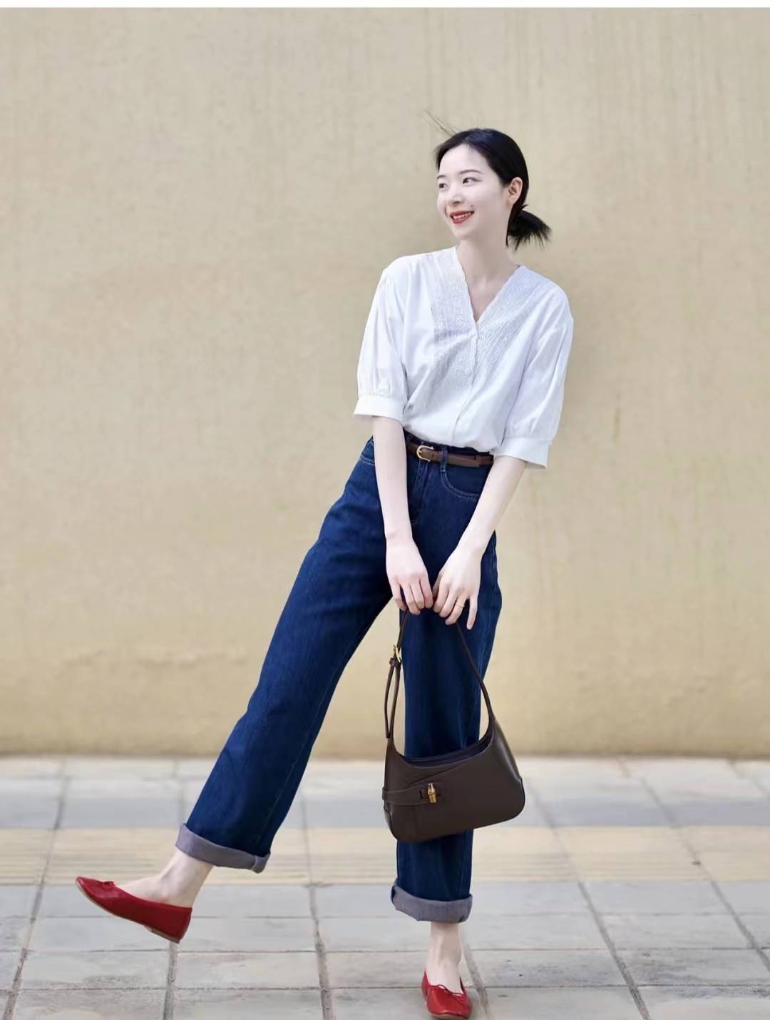 短袖衬衫搭配什么裤子好看